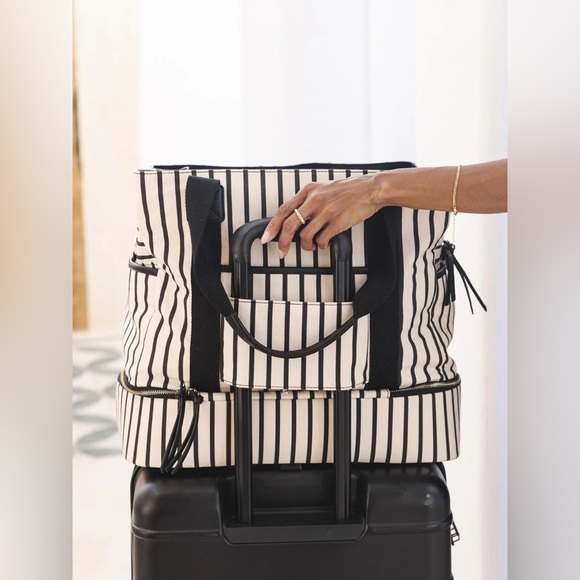 Poppy and Peonies Voyager Black Stripe - Picture 2 of 10